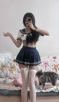 芸芸 158.40.C.20歲  清純學生妹妹 性感小野貓